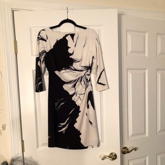 Lauren Ralph Lauren Dresses & Skirts - Lauren Ralph Lauren dress, size 4P ruched side Lon sleeve, lined like new